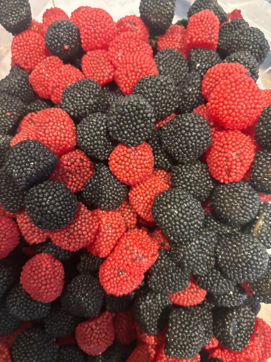 Mur et framboises
